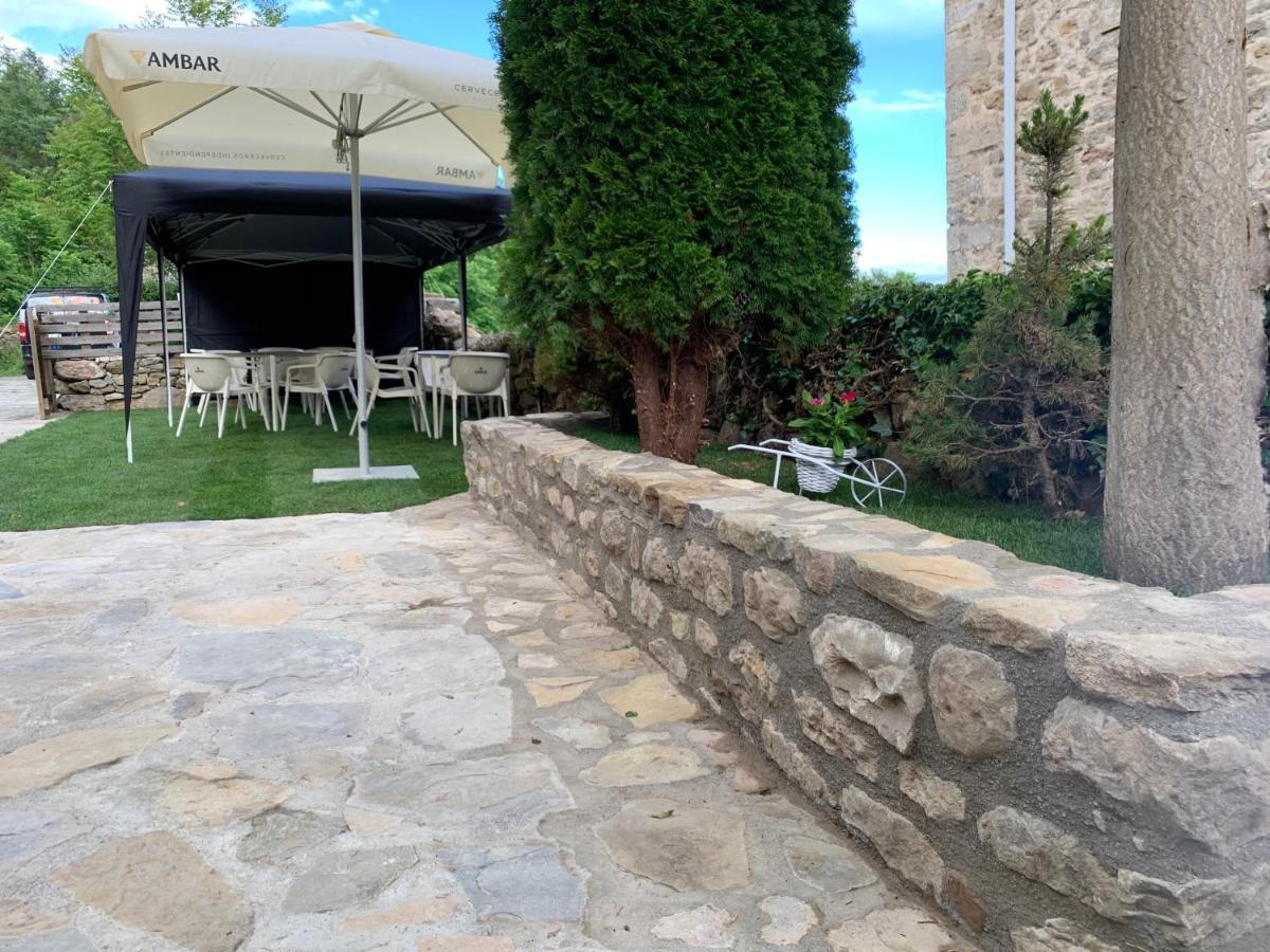 Casa Rural Laguarta - Restaurante Pensionat Eksteriør billede