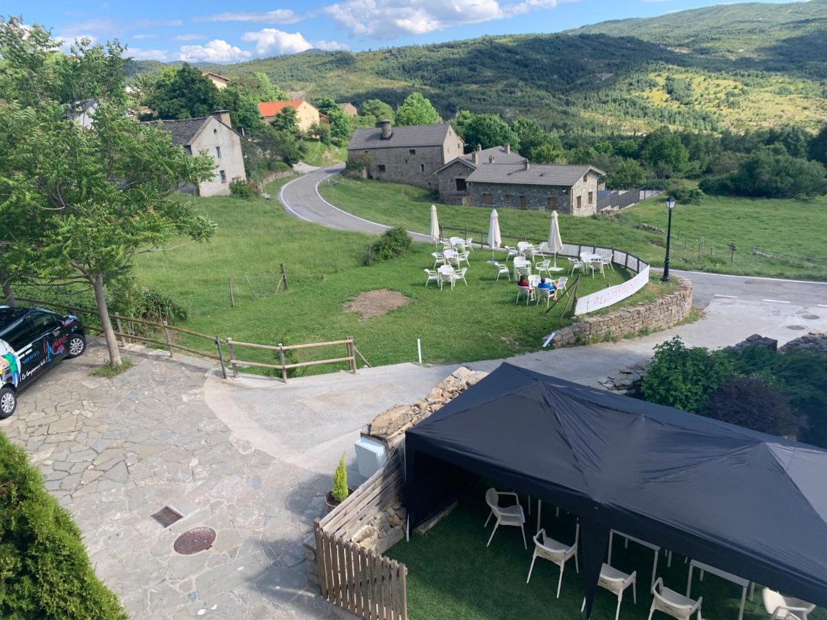 Casa Rural Laguarta - Restaurante Pensionat Eksteriør billede