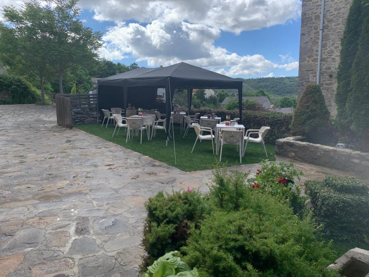 Casa Rural Laguarta - Restaurante Pensionat Eksteriør billede